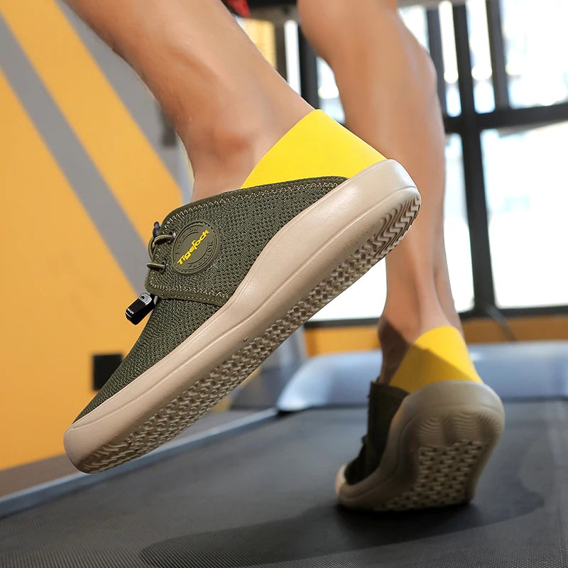 Men’s Minimalist Barefoot Running Shoes – Zero Drop, Lightweight Lace-Up Sneakers with Unisex Wide Toe Box for Outdoor Activities