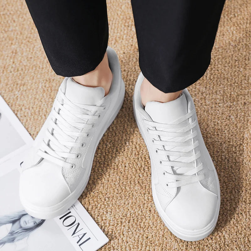 New Casual Sports Sneakers – Stylish, Comfortable Fabric and Lightweight Outsole for Men and Women