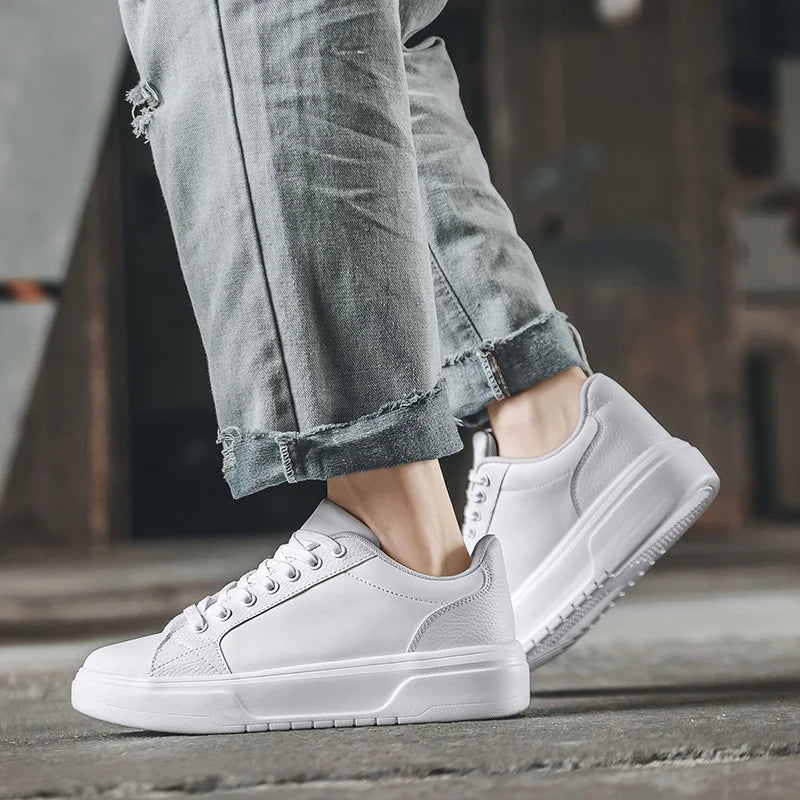 New Casual Sports Sneakers – Stylish, Comfortable Fabric and Lightweight Outsole for Men and Women