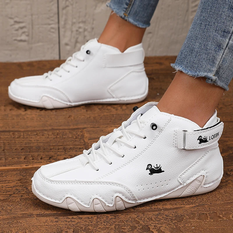 Women’s Lightweight Flat Sneakers – Stylish, Breathable Shoes for Hiking & Casual Wear
